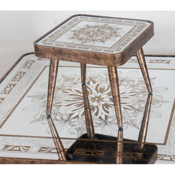 طقم طاولات ارضيه قواعد معدنيه بسطح زجاجي متعدد الالوان